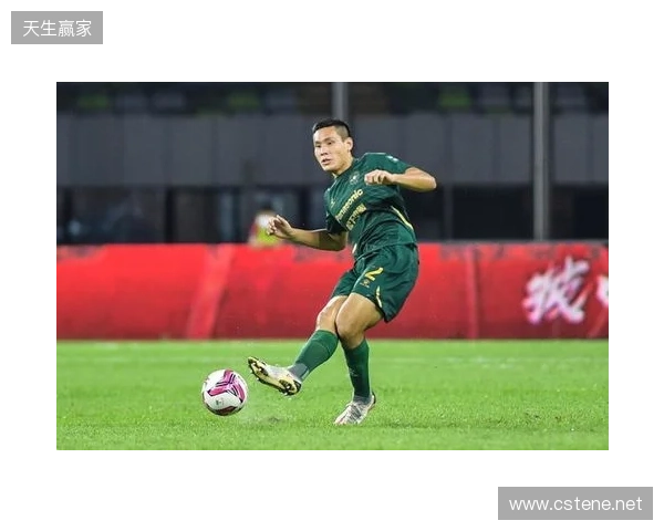 梁诺恒：父亲身体不好希望踢港超照顾他，盼浙江队能拿中超冠军