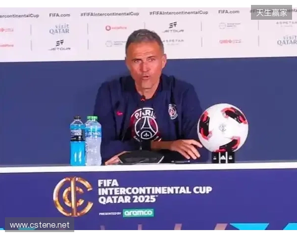 恩里克:阿什拉夫具备出战的条件;踢纽卡我们需要把控好局势