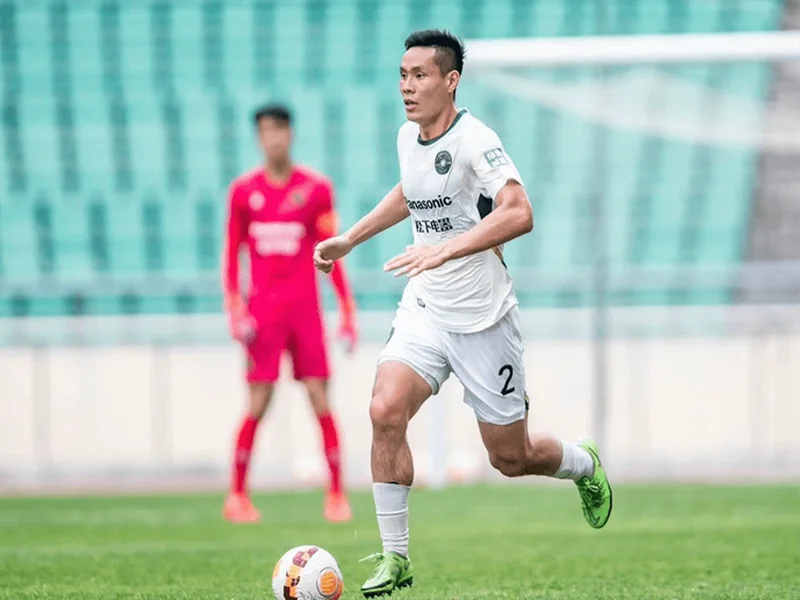 梁诺恒：父亲身体不好希望踢港超照顾他，盼浙江队能拿中超冠军